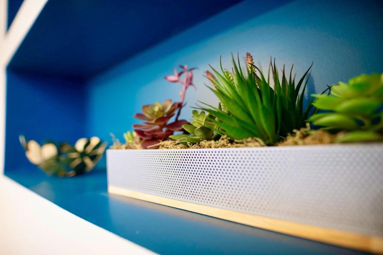 Tiny Stud Apartment โป ภายนอก รูปภาพ